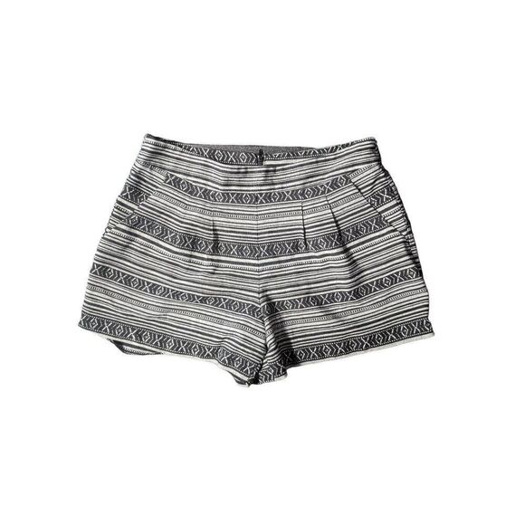 A. Byer Woven Aztec Print Shorts Women's Size 7 - Picture 1 of 6
